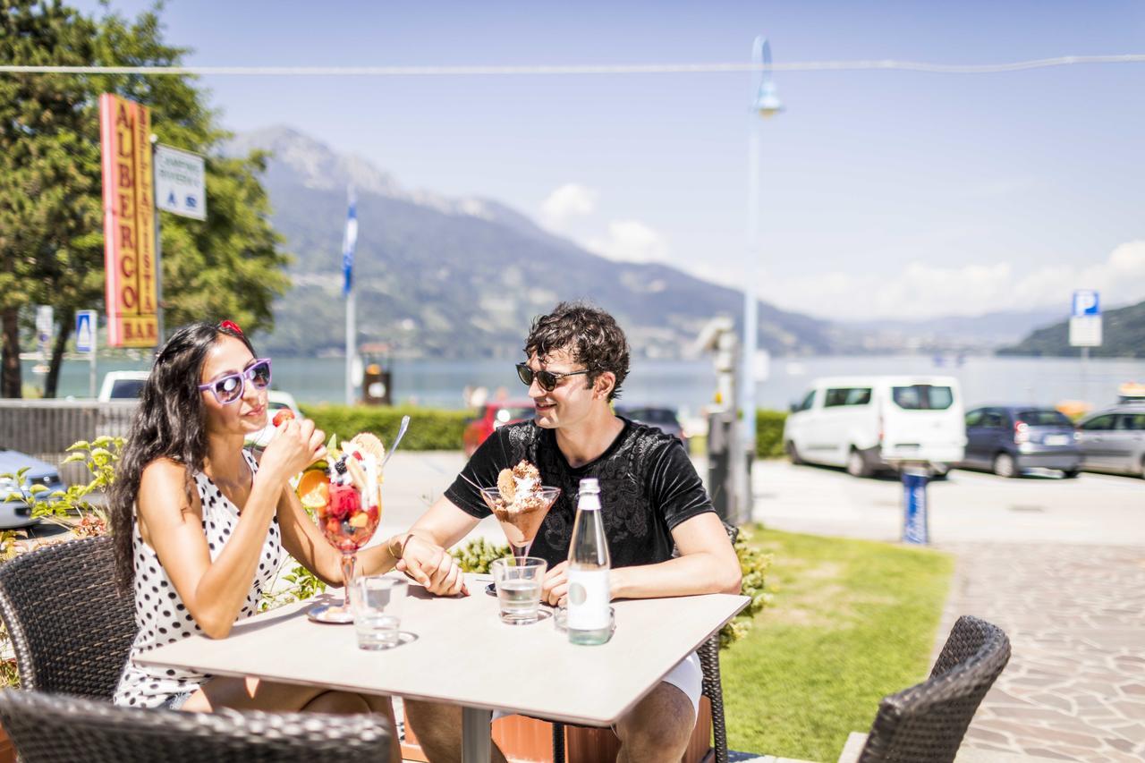 Garni Bellavista Hotell Calceranica al Lago Exteriör bild
